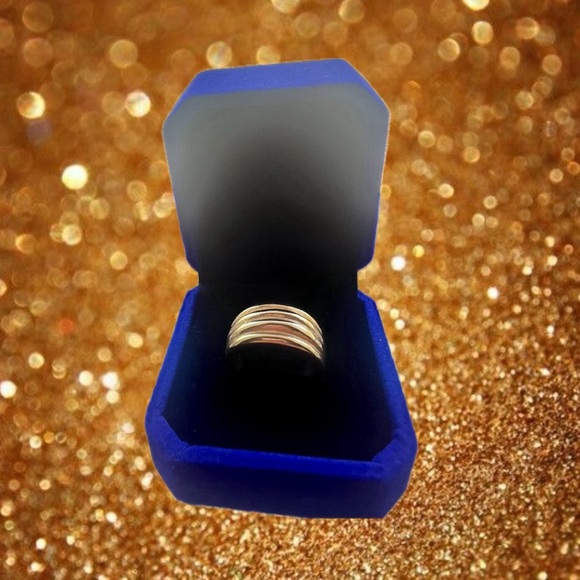 ⚜️💛⚜️18K Gold Plated Textured Layer Ring - Picture 8 of 9